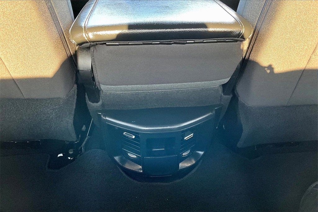 Used 2024 RAM 2500 Big Horn w/ Safety Group image 34