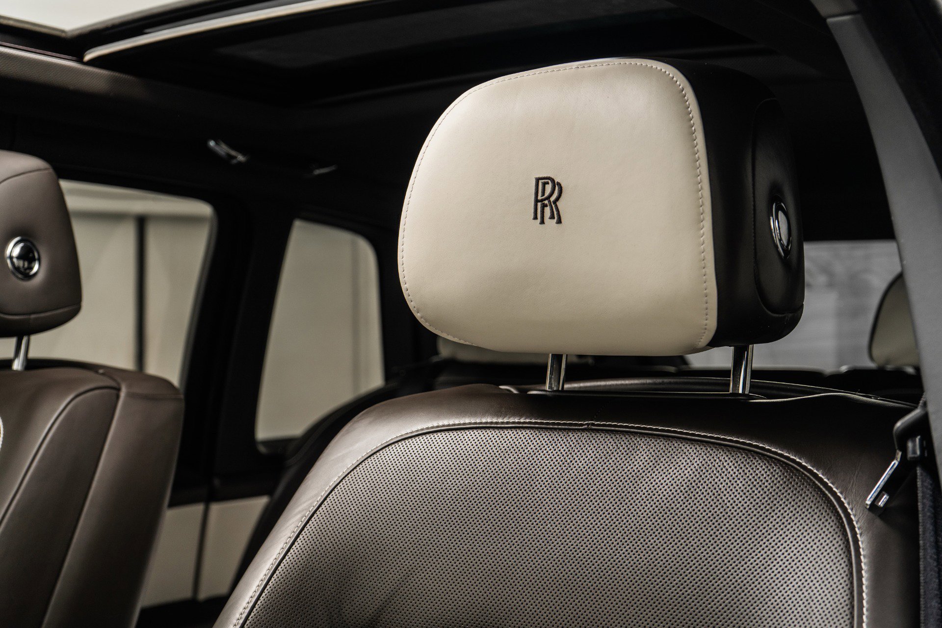 Used 2022 Rolls-Royce Cullinan image 27