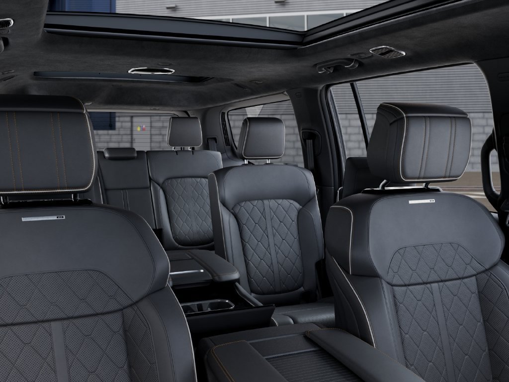New 2025 Jeep Grand Wagoneer Series III w/ Rear Seat Video Group 1 AWD/4WD image 27