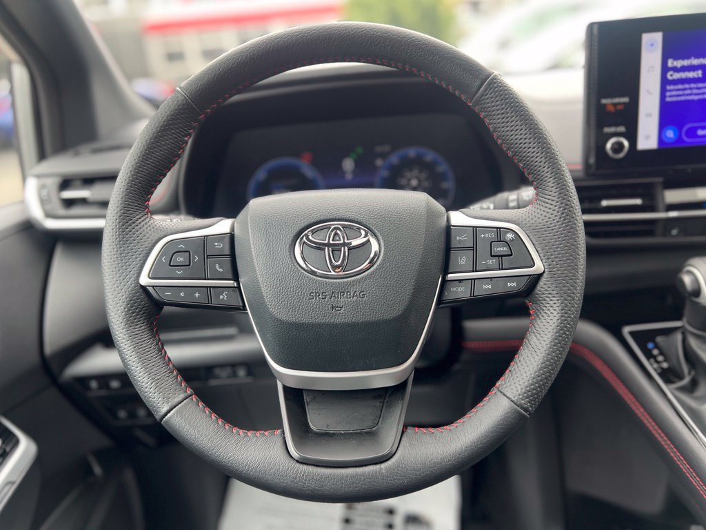 Certified 2025 Toyota Sienna XSE AWD/4WD image 36