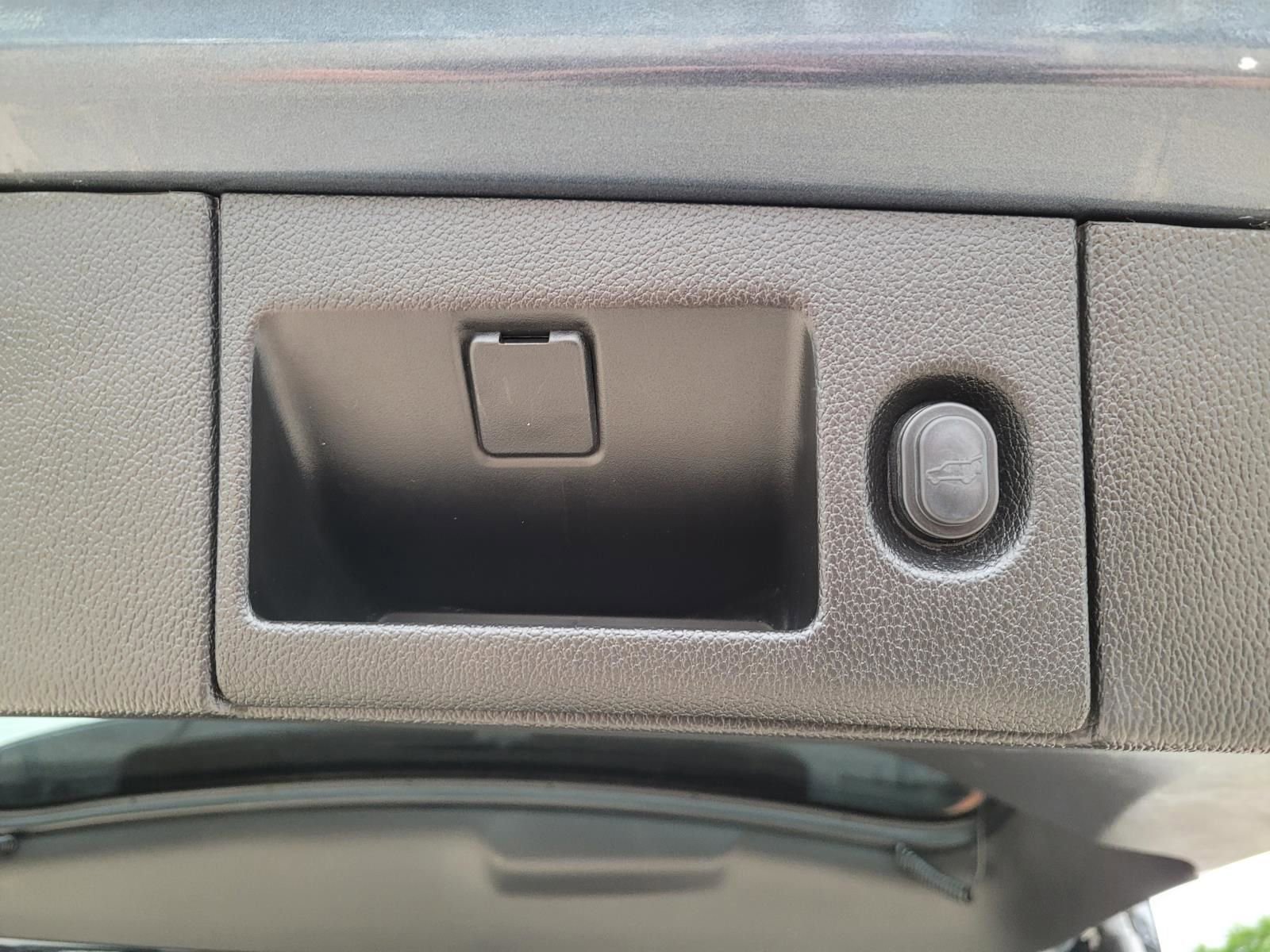 Used 2020 Chevrolet Tahoe LT image 17