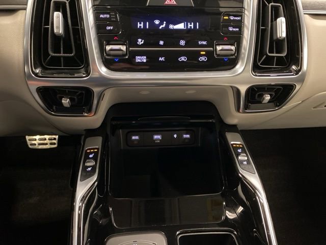 Used 2023 Kia Sorento SX Prestige image 13