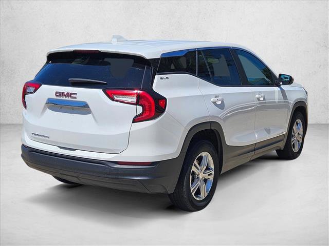Used 2024 GMC Terrain SLE FWD image 5