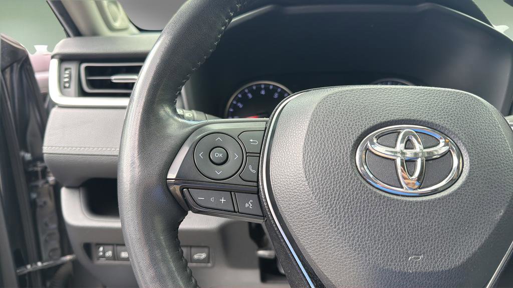 Used 2019 Toyota RAV4 XLE Premium w/ Advanced Technology Package AWD/4WD image 14