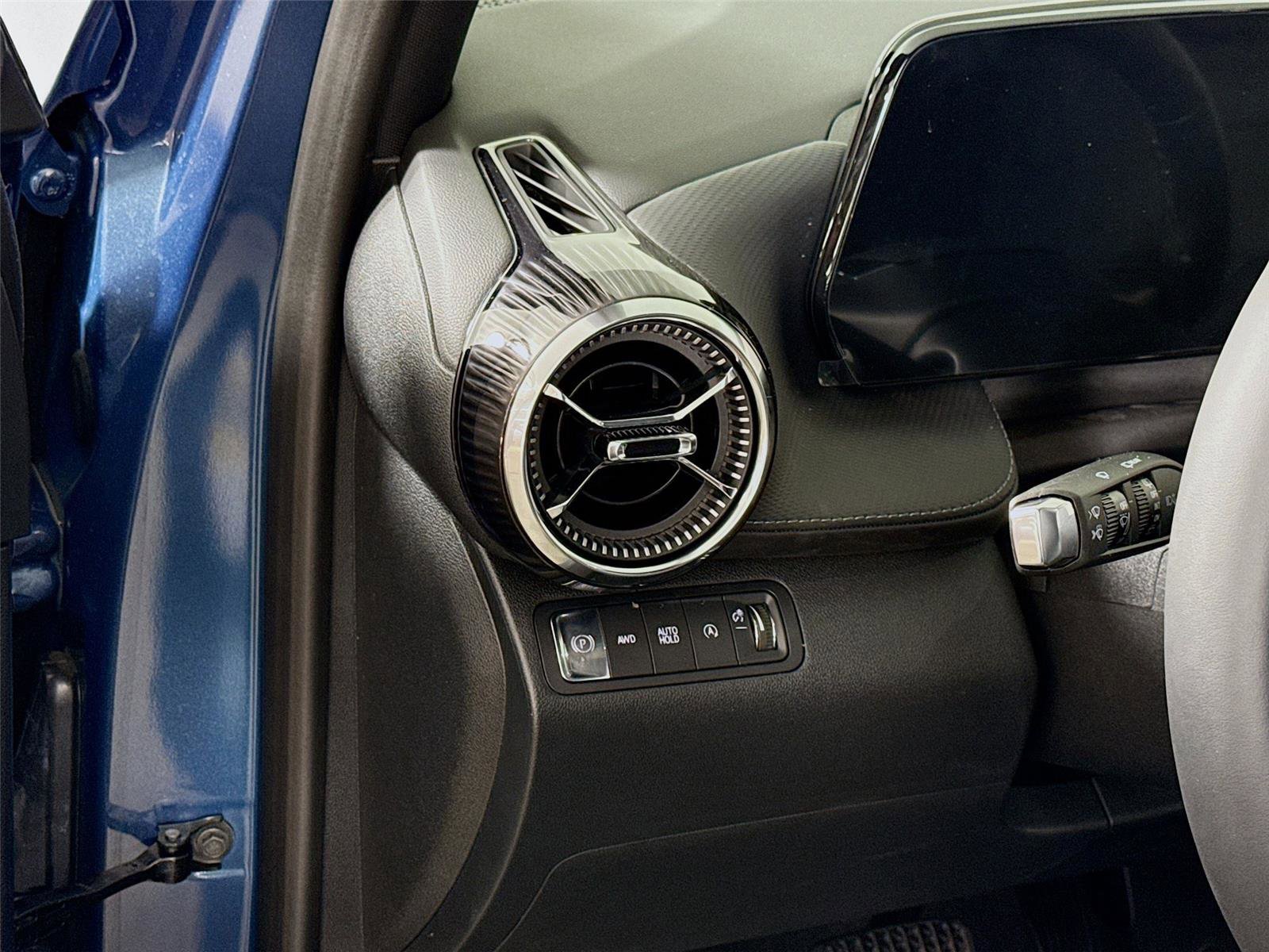 New 2026 Chevrolet Equinox LT AWD/4WD image 4