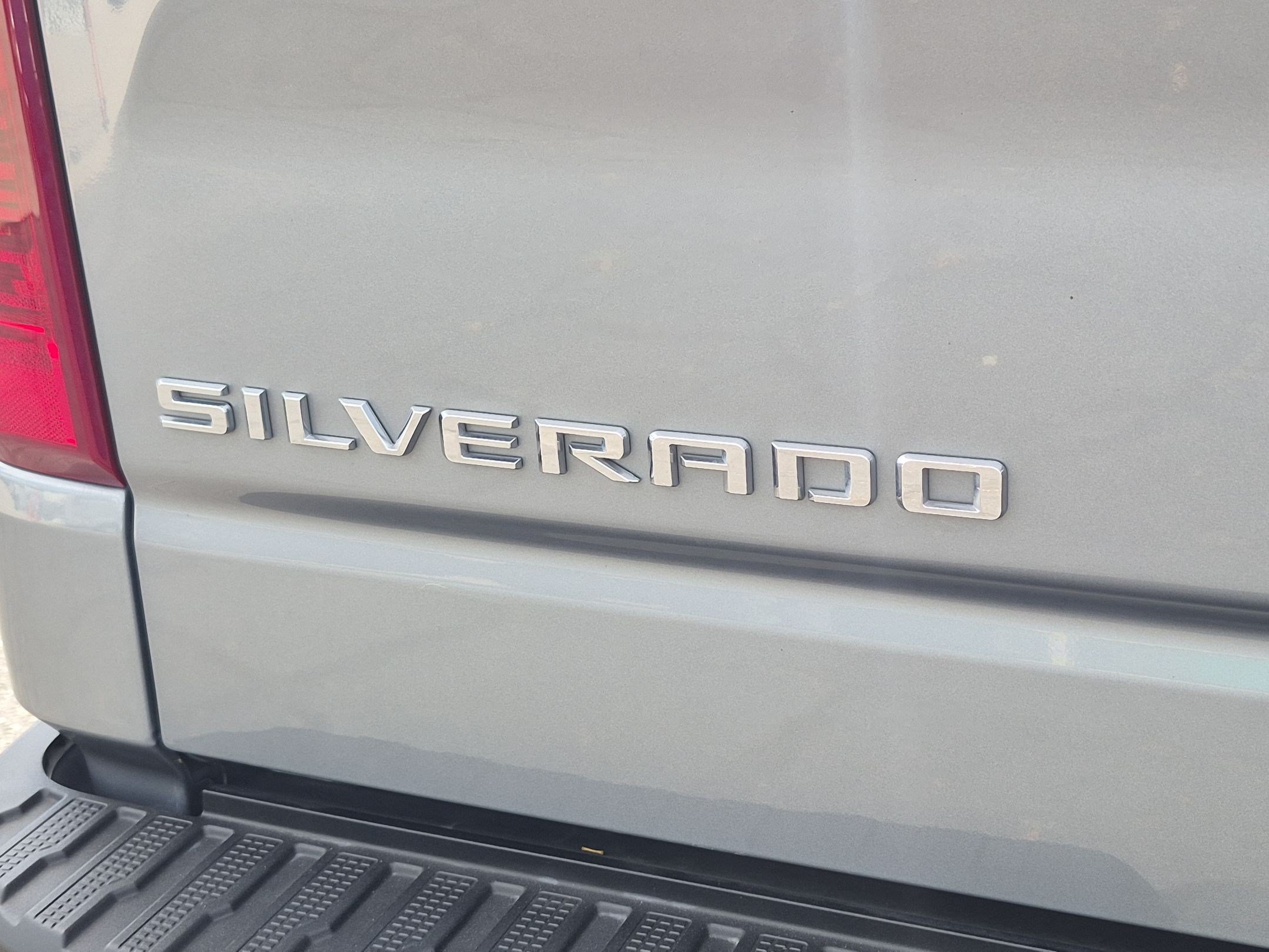 Certified 2024 Chevrolet Silverado 1500 LT AWD/4WD image 15