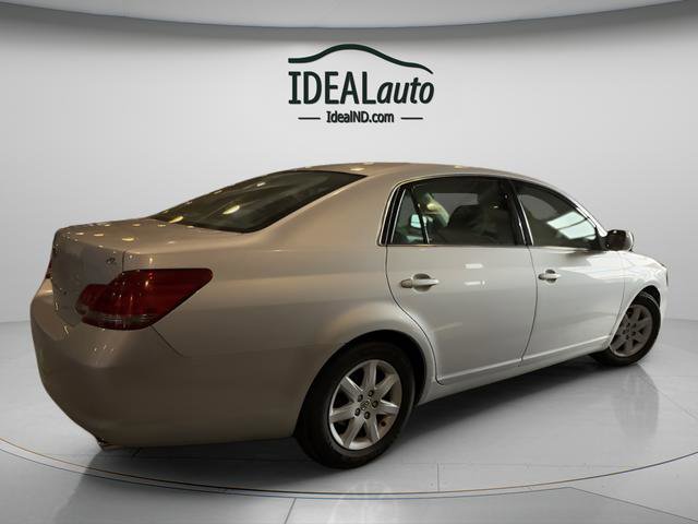 Used 2008 Toyota Avalon XL image 5