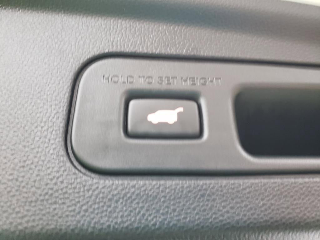 Certified 2024 Acura MDX SH-AWD image 9