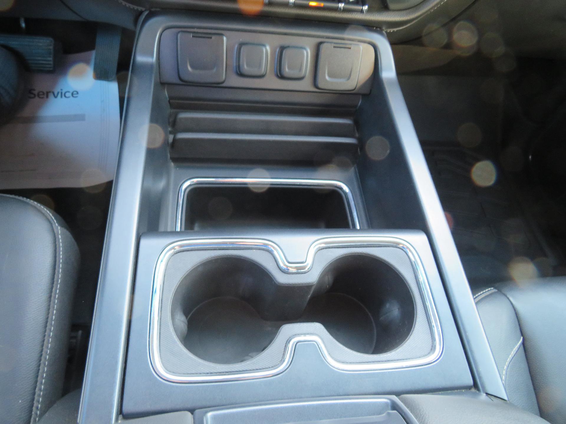 Used 2017 Chevrolet Silverado 3500 LTZ image 6