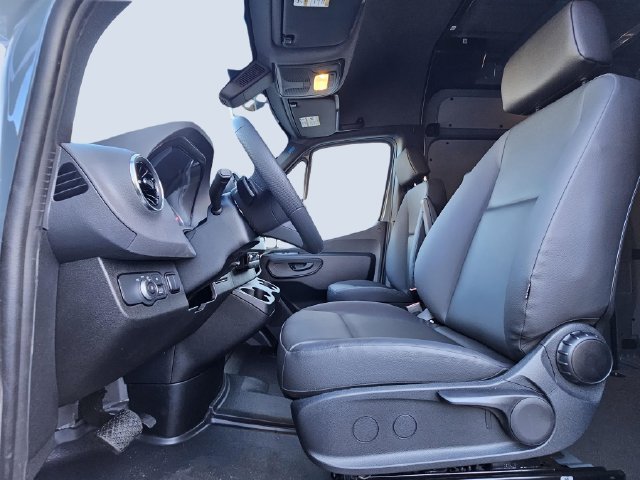 New 2026 Mercedes-Benz Sprinter 2500 image 14