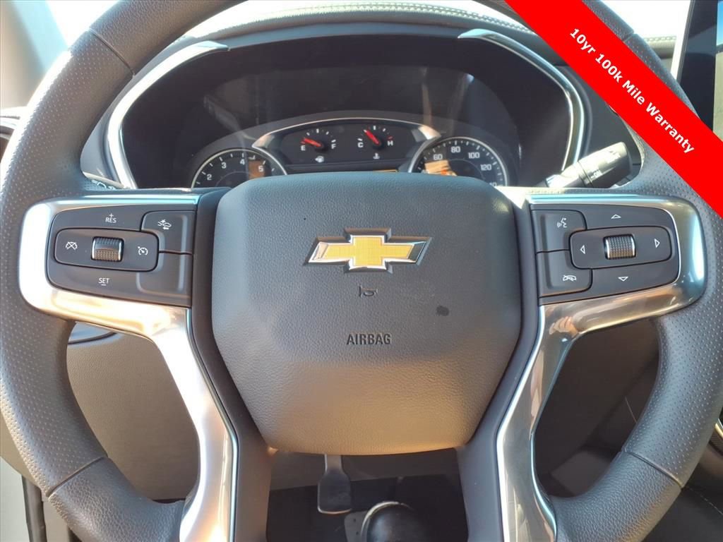 New 2025 Chevrolet Blazer LT w/ Midnight/Sport Edition image 24