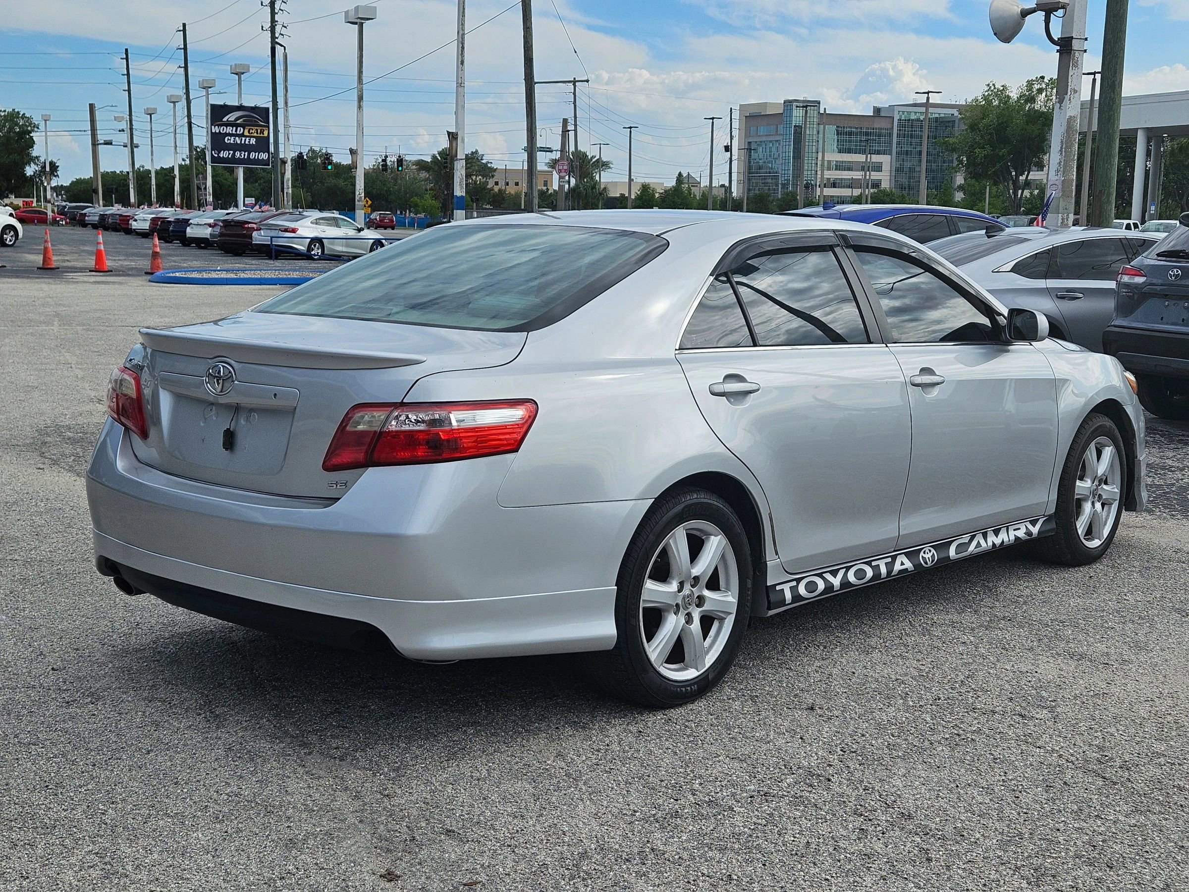 Used 2009 Toyota Camry SE FWD image 8