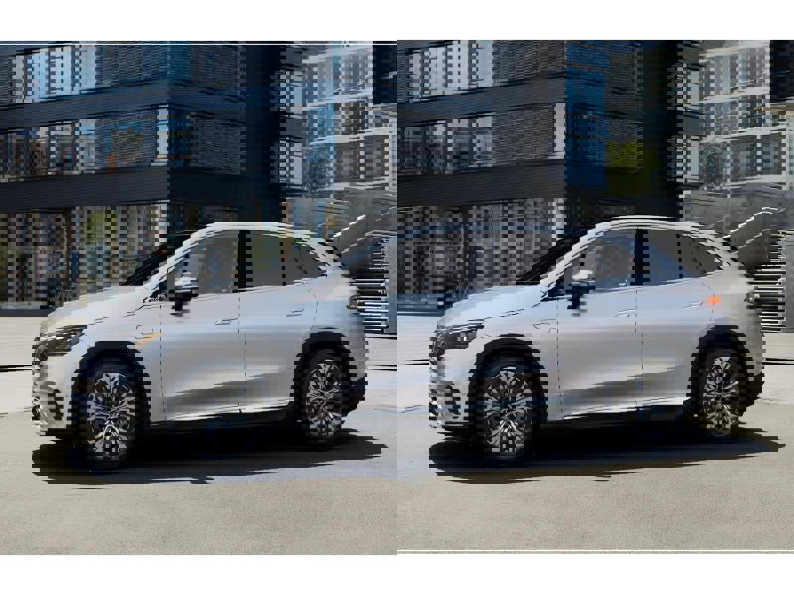 New 2026 Mercedes-Benz EQE 320+ SUV image 35