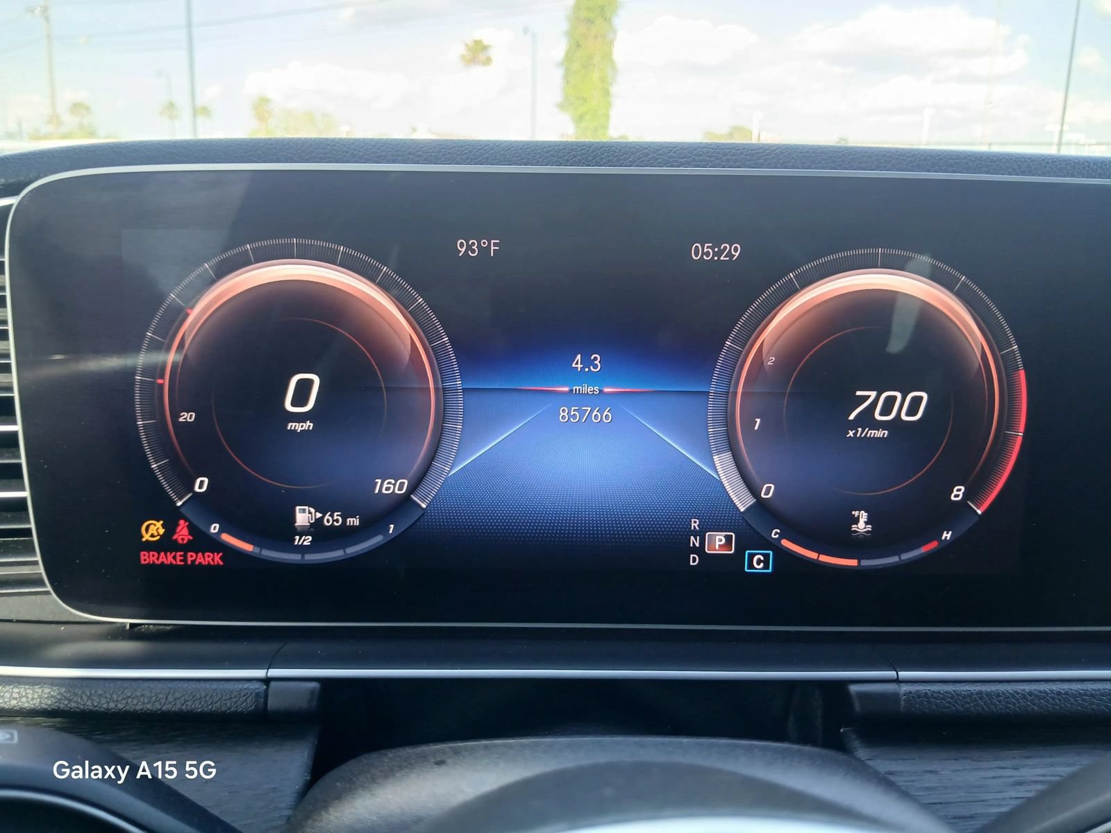 Used 2020 Mercedes-Benz GLE 350 4MATIC w/ Premium Package image 30