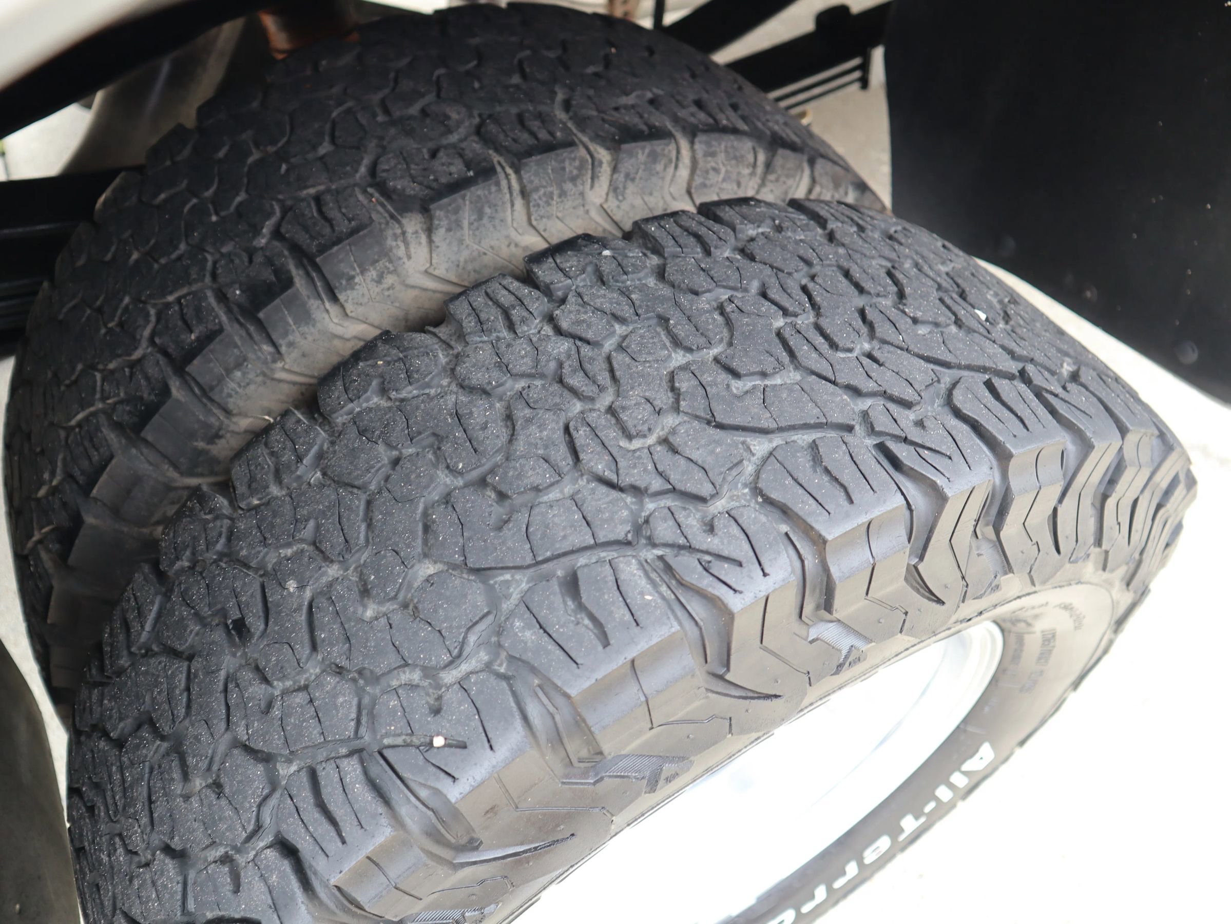 Used 2015 Ford F350 Lariat w/ Lariat Interior Package image 40