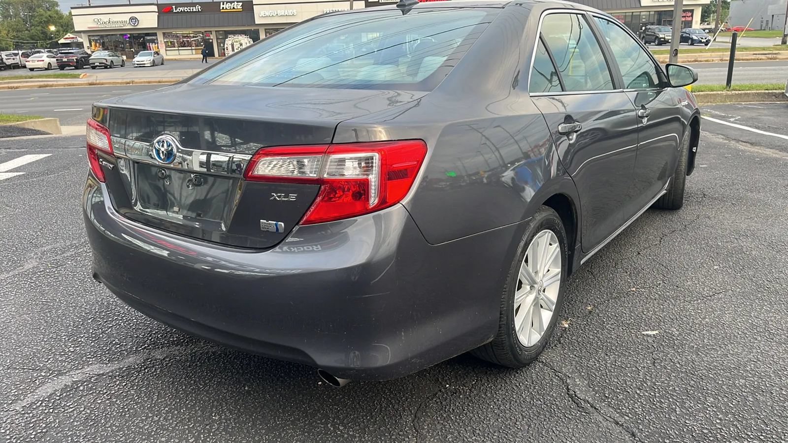 Used 2012 Toyota Camry XLE w/ Leather Pkg FWD image 13