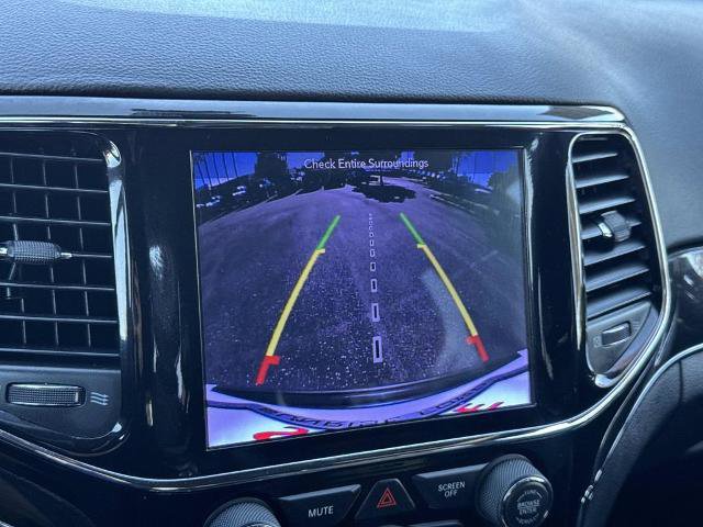 Used 2019 Jeep Grand Cherokee Trailhawk w/ Trailhawk Luxury Group image 16