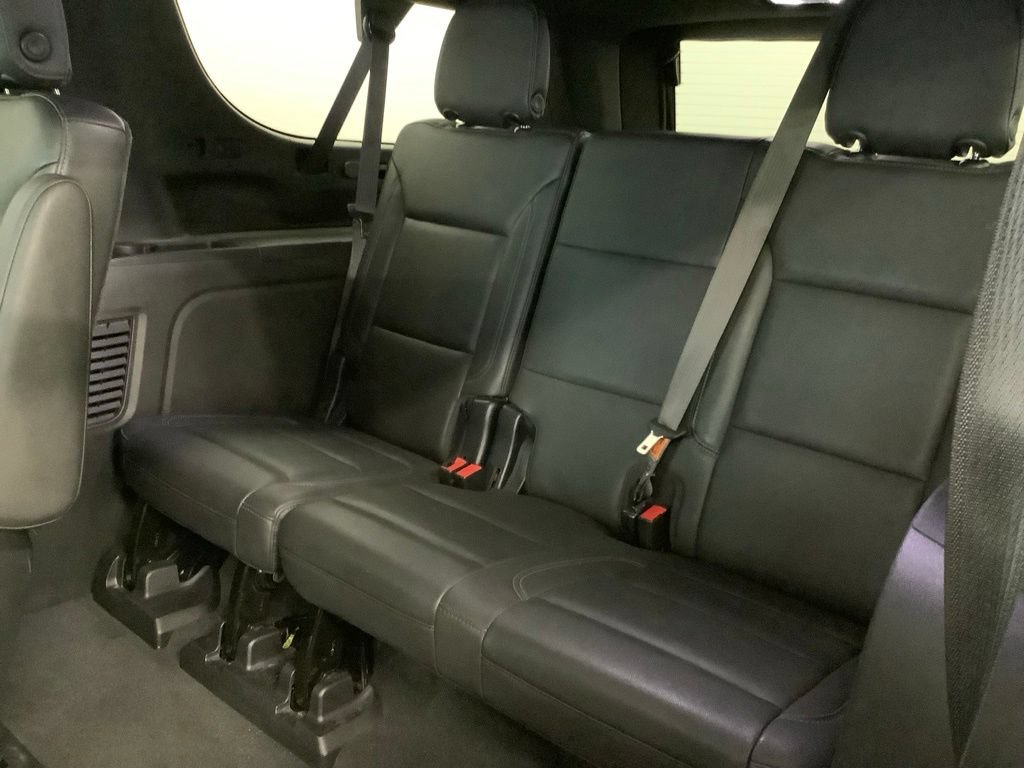 Used 2021 Chevrolet Suburban Z71 w/ Rear Media and Nav Package AWD/4WD image 11