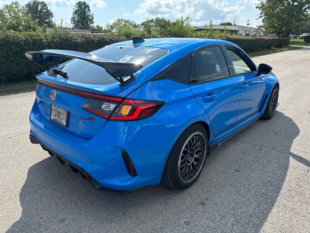 Used 2025 Honda Civic Type R image 3
