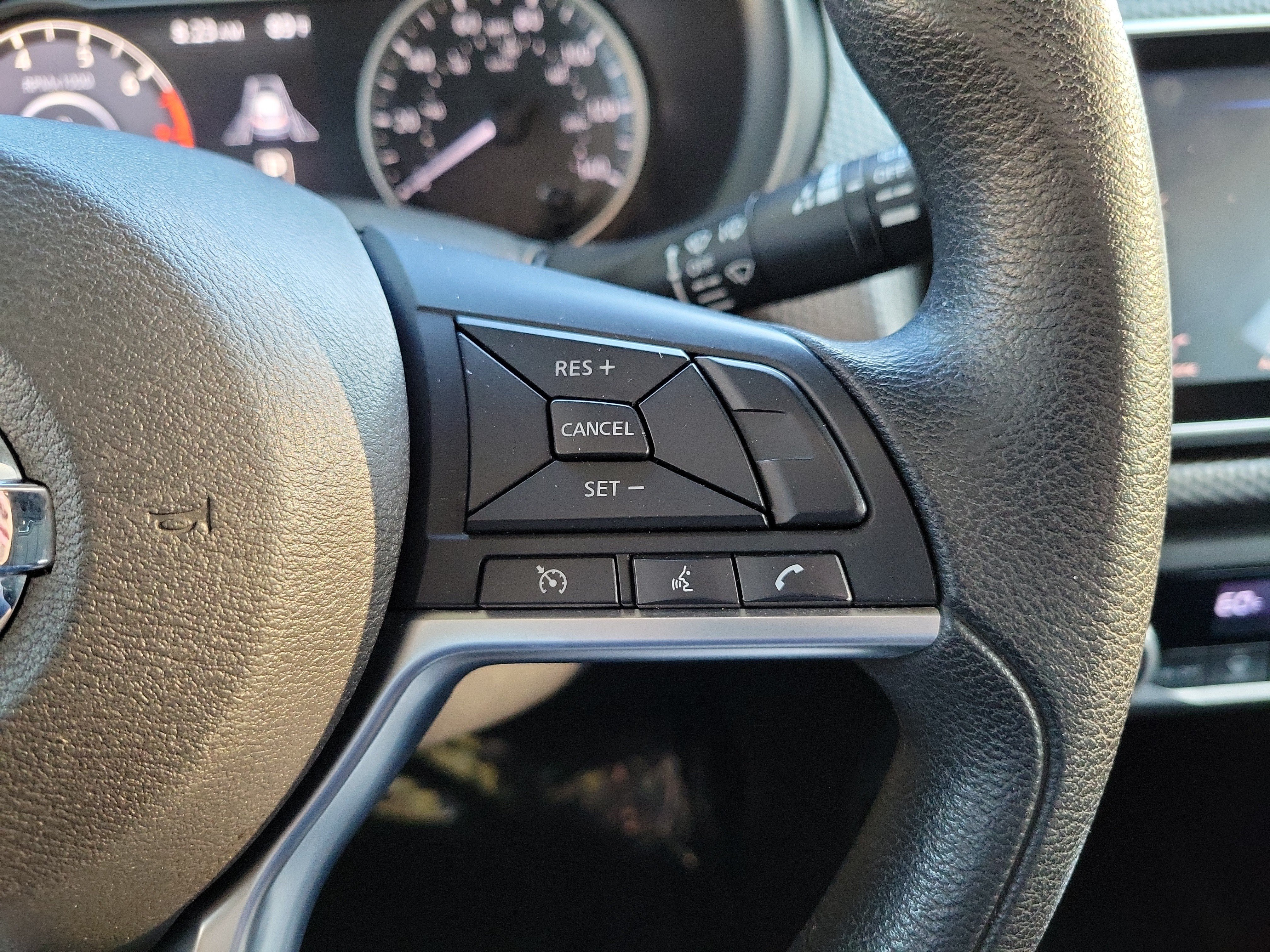 Used 2020 Nissan Kicks SV FWD image 27