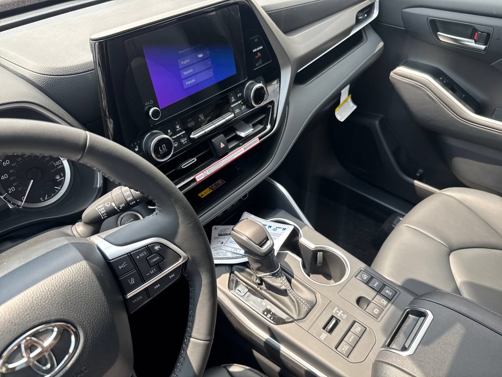 New 2026 Toyota Highlander XLE AWD/4WD image 21