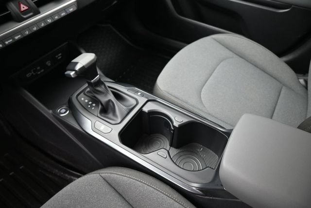 Used 2025 Kia K4 FWD image 33