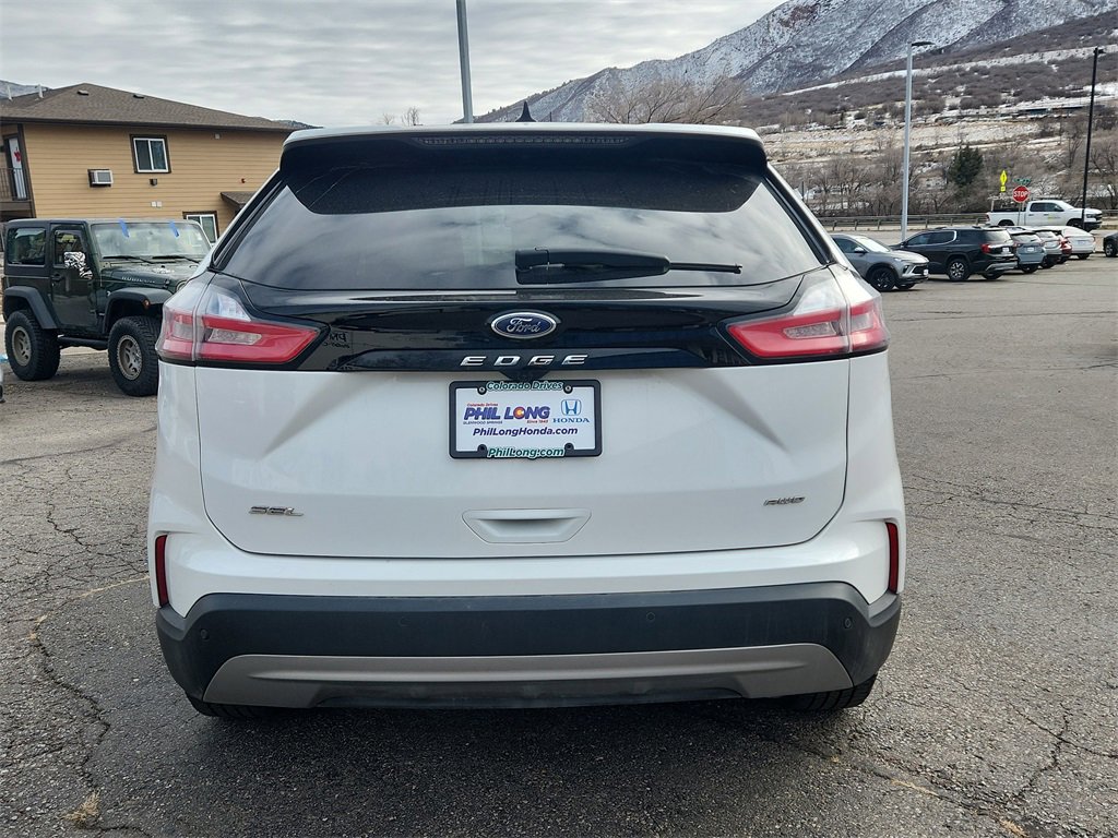 Used 2024 Ford Edge SEL w/ Convenience Package image 4