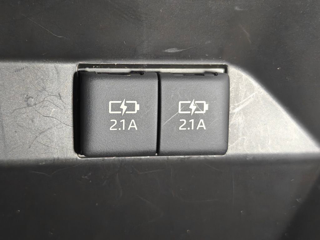 Used 2020 Toyota Camry XSE image 47