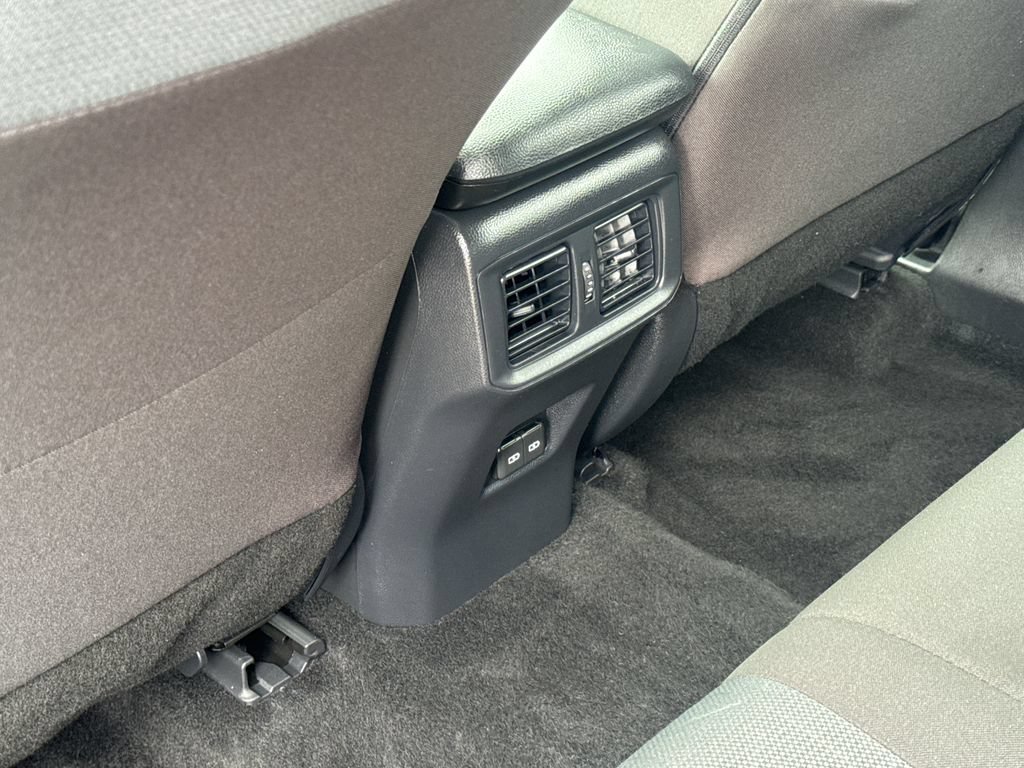 Used 2025 Toyota RAV4 XLE w/ Convenience Package AWD/4WD image 38