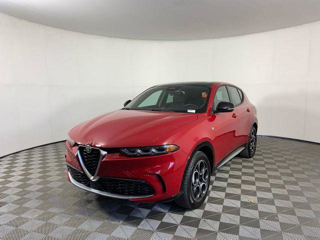 Used 2024 Alfa Romeo Tonale Ti AWD/4WD image 5