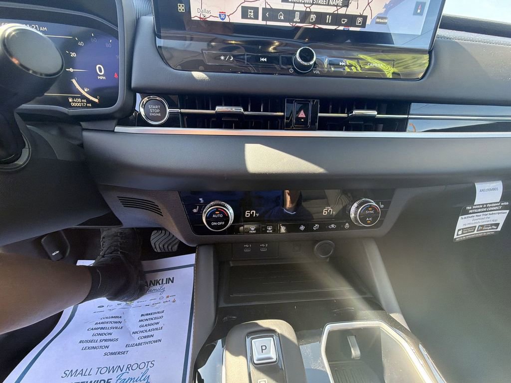 New 2026 Mitsubishi Outlander SE image 19