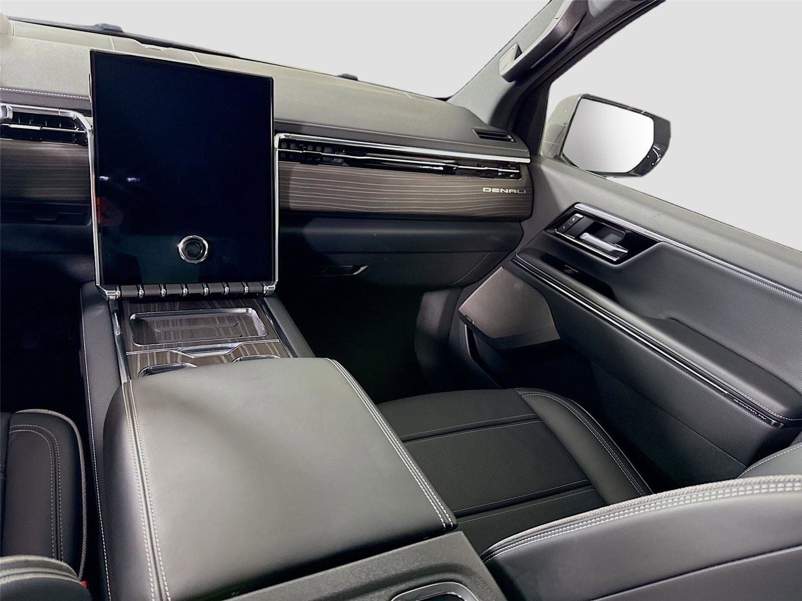 Used 2025 GMC Sierra EV Denali image 18