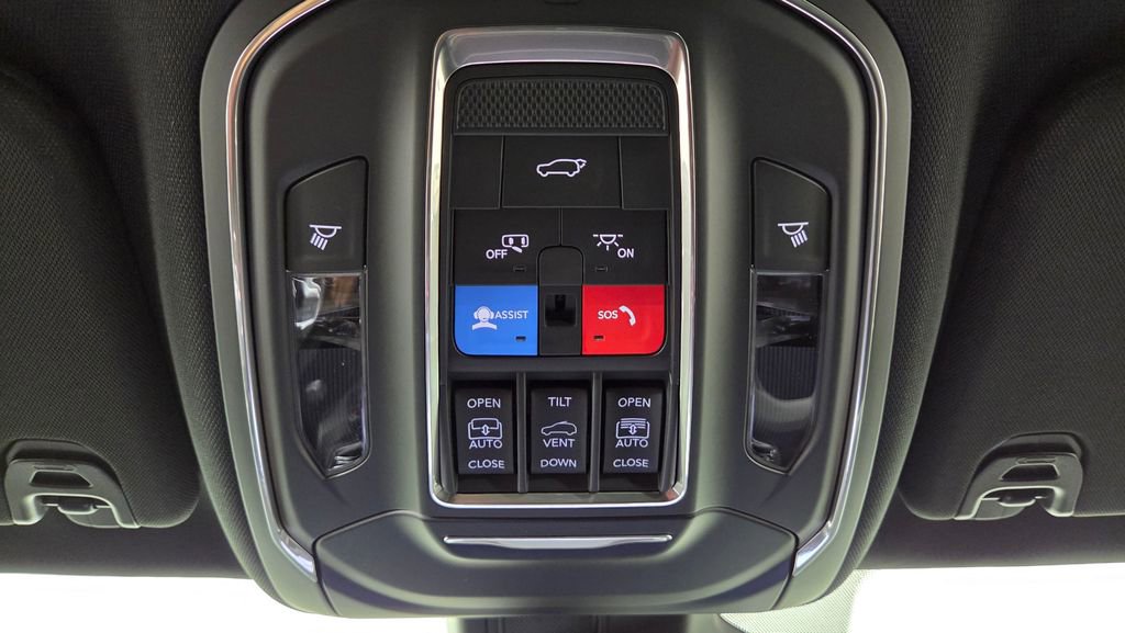 New 2025 Jeep Wagoneer Series III image 28