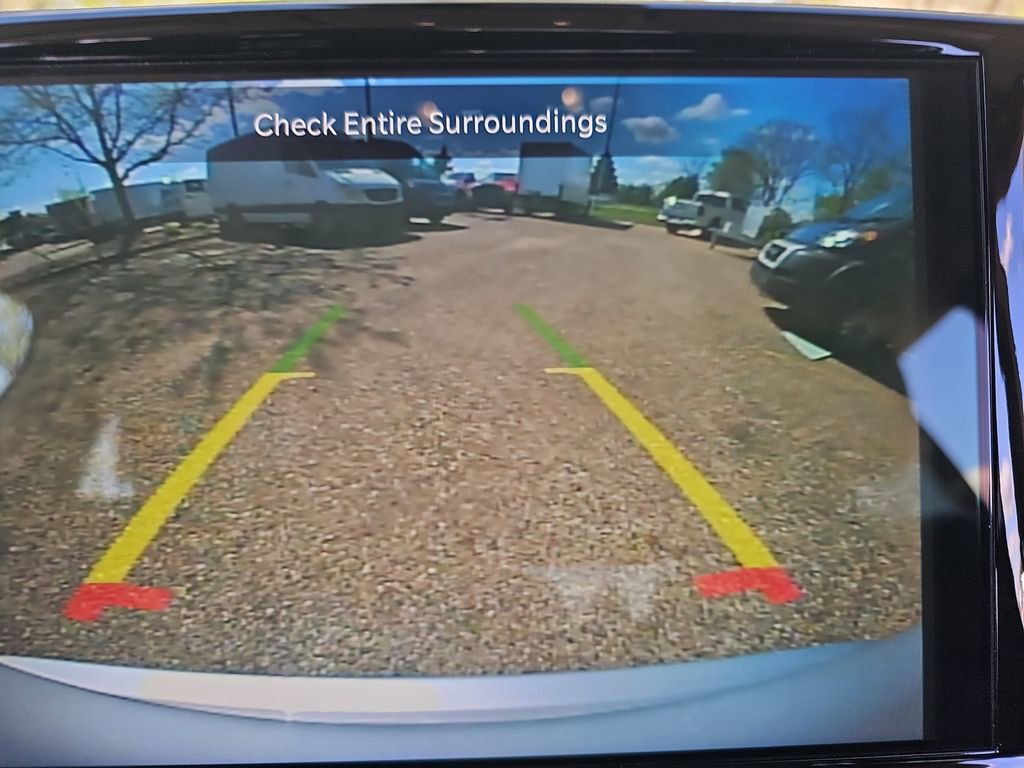 Certified 2024 Chrysler Pacifica Touring-L FWD image 26