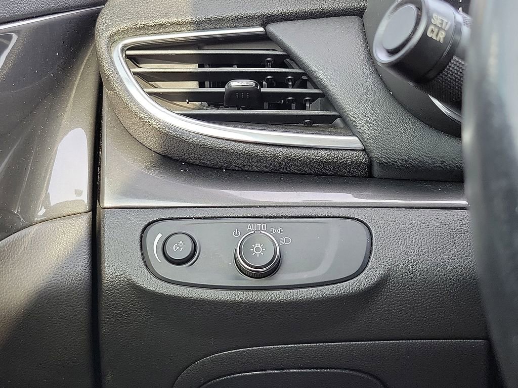 Used 2018 Buick Encore Preferred image 14