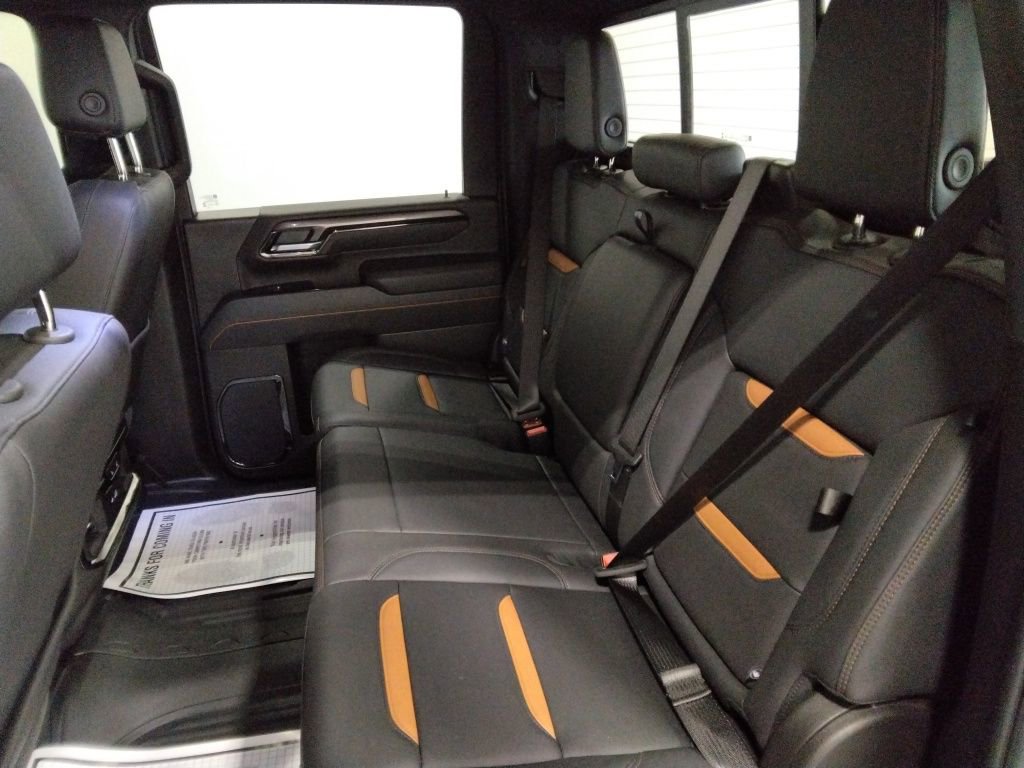 Used 2025 GMC Sierra 2500 AT4 w/ AT4 Premium Plus Package image 38