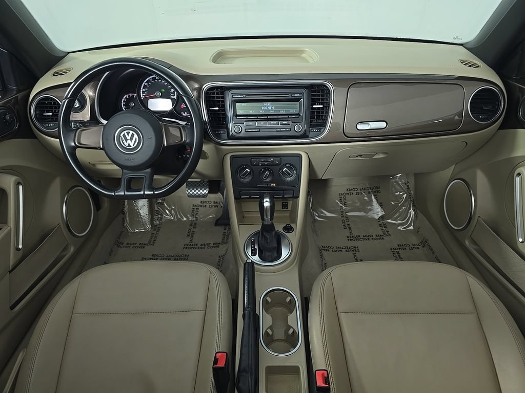 Used 2013 Volkswagen Beetle 2.5 70's Edition FWD image 30
