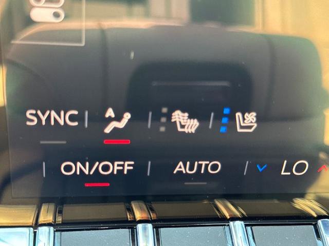 New 2026 GMC Yukon XL Denali w/ Denali Reserve Package image 21