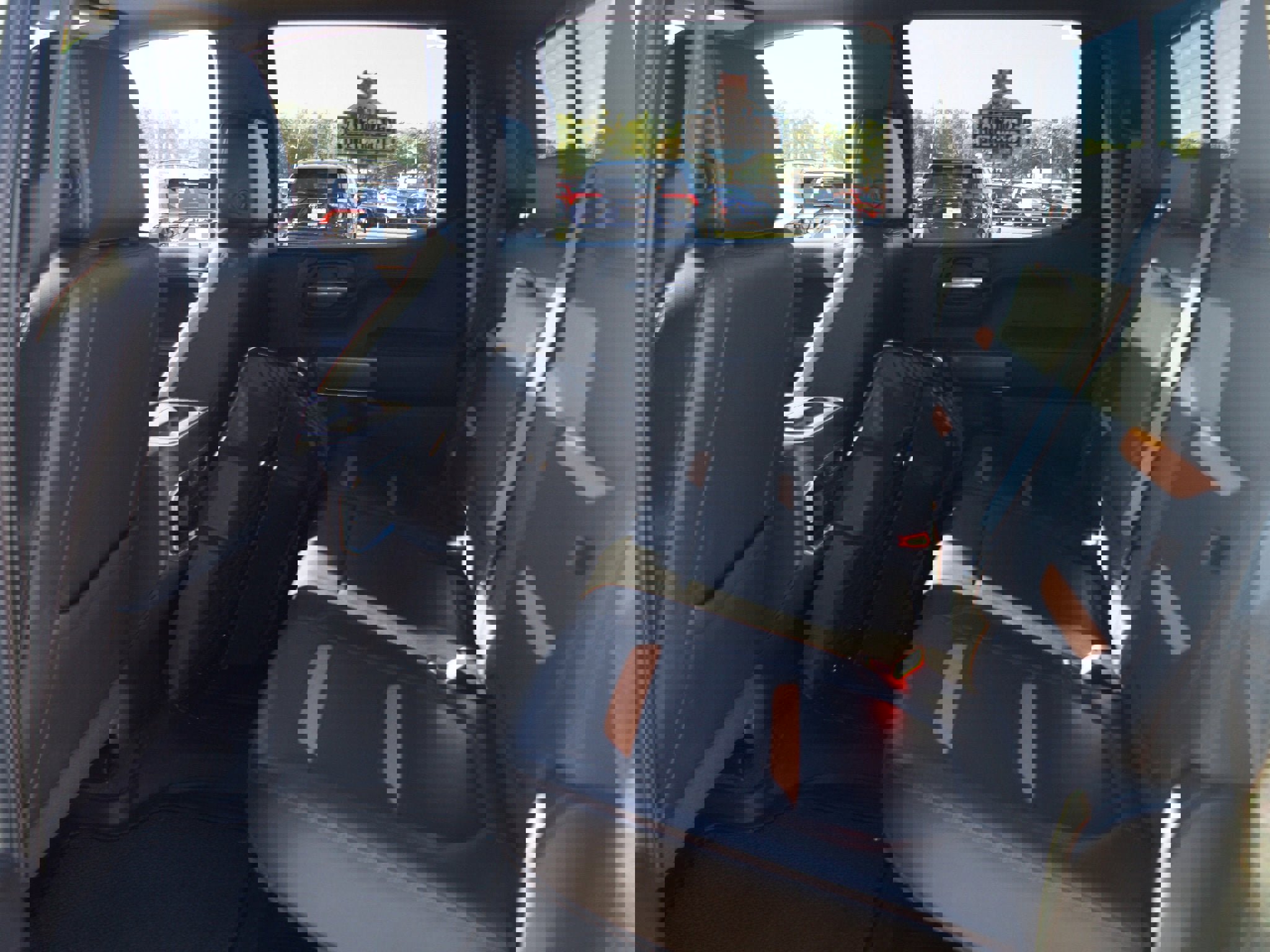 Used 2021 GMC Sierra 1500 AT4 w/ AT4 Premium Package image 15