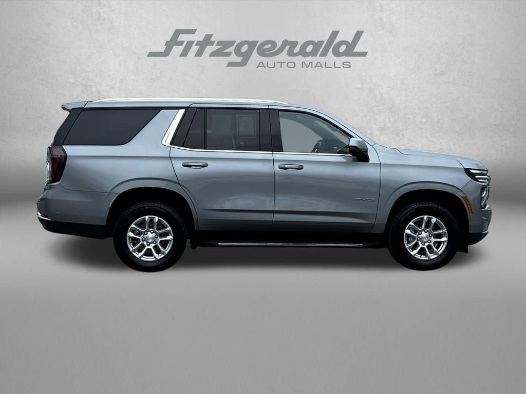 Used 2025 Chevrolet Tahoe LT image 3