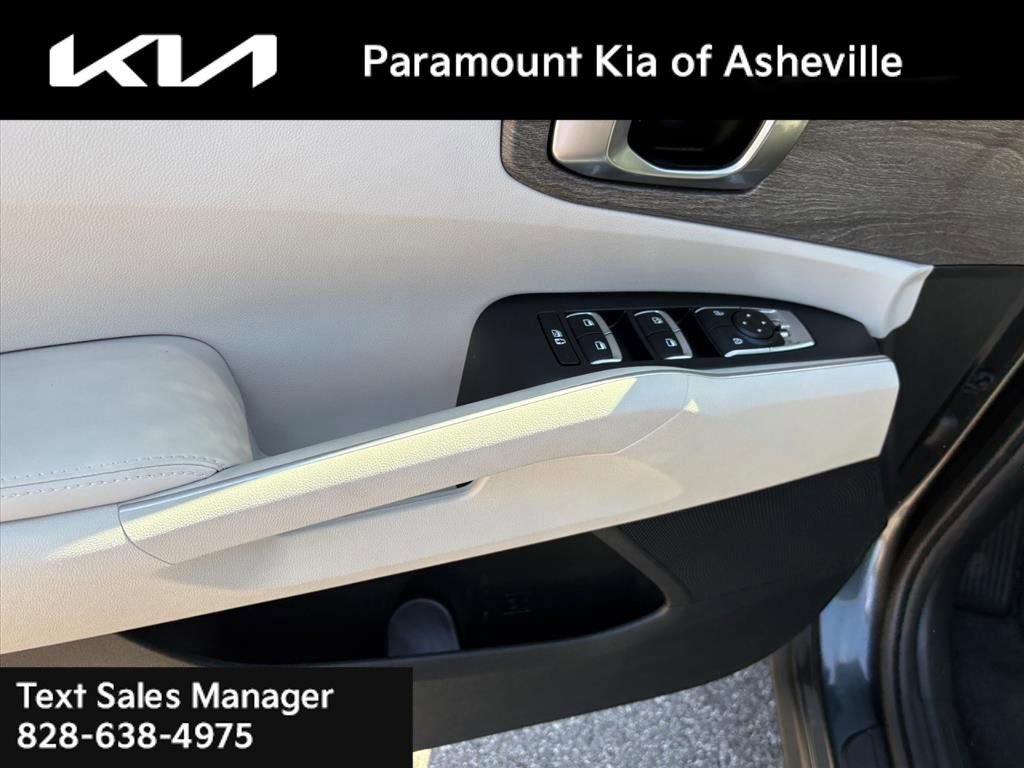 Certified 2022 Kia Sorento X-Line EX image 25