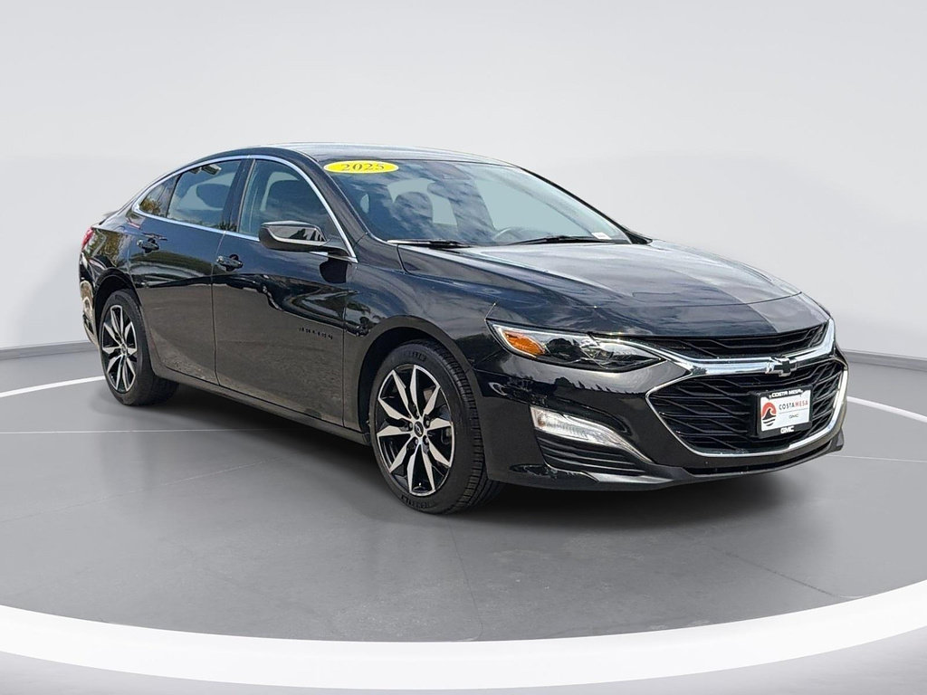 Used 2025 Chevrolet Malibu RS FWD image 1