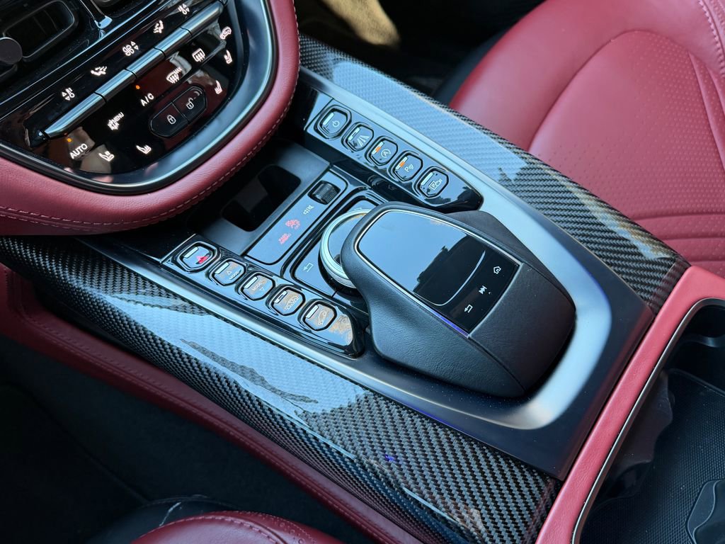 Used 2021 Aston Martin DBX image 35