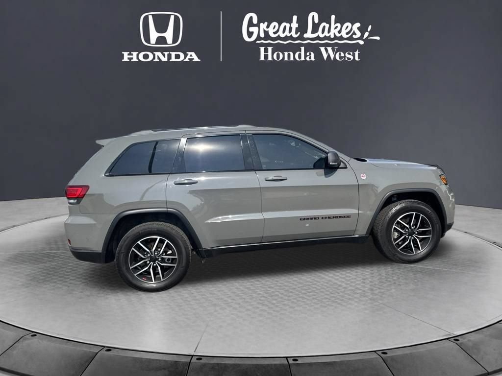 Used 2021 Jeep Grand Cherokee Trailhawk w/ Trailhawk Luxury Group AWD/4WD image 10