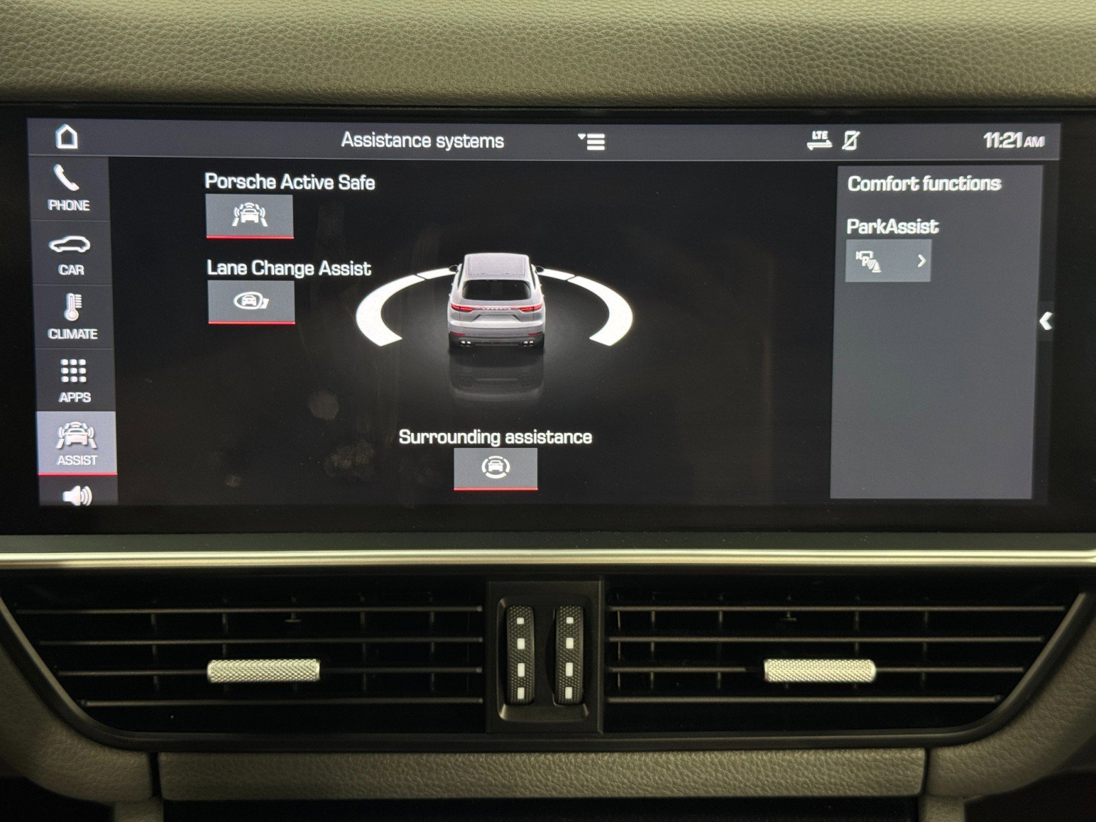 Used 2019 Porsche Cayenne image 28