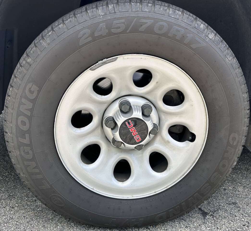 Used 2007 GMC Sierra 1500 W/T w/ Work Truck Preferred Package AWD/4WD image 10