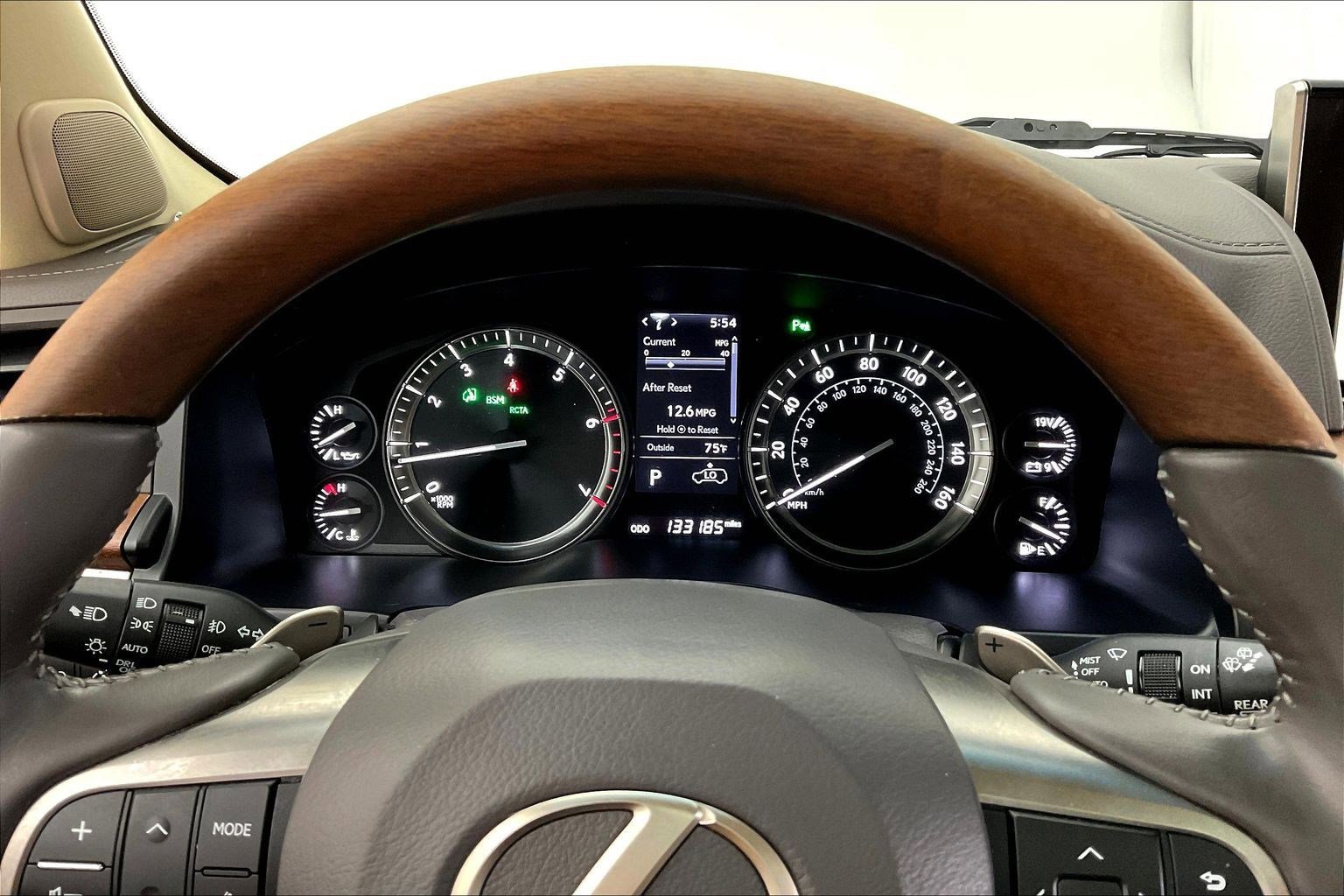 Used 2019 Lexus LX 570 4WD w/ Luxury Package image 13