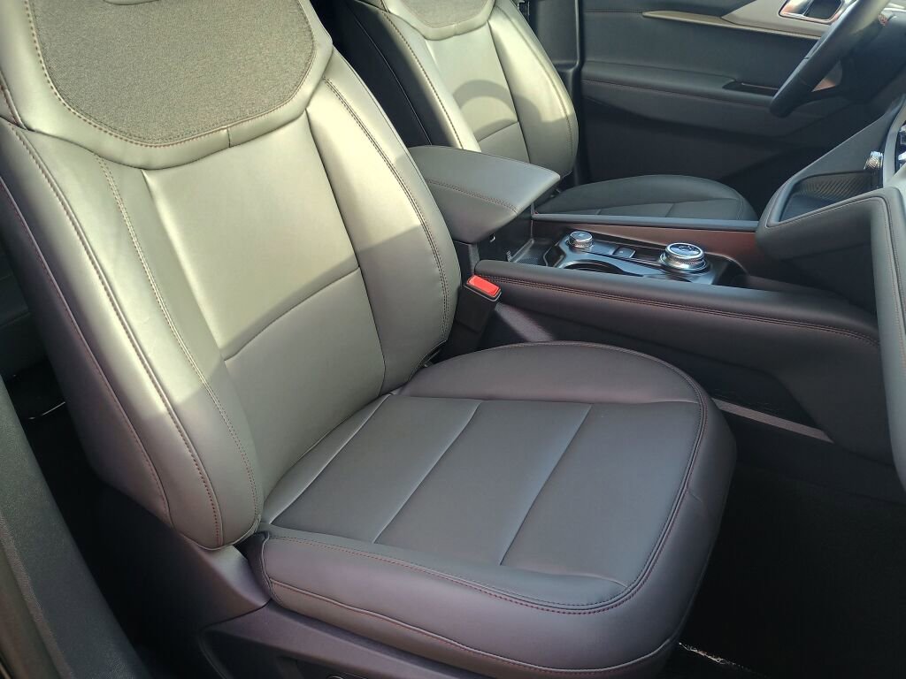 New 2026 Ford Explorer Active image 26