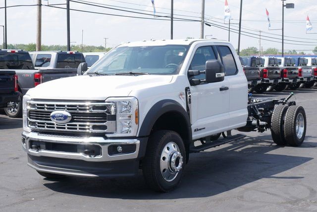 New 2025 Ford F450 XLT w/ XLT Value Package image 6