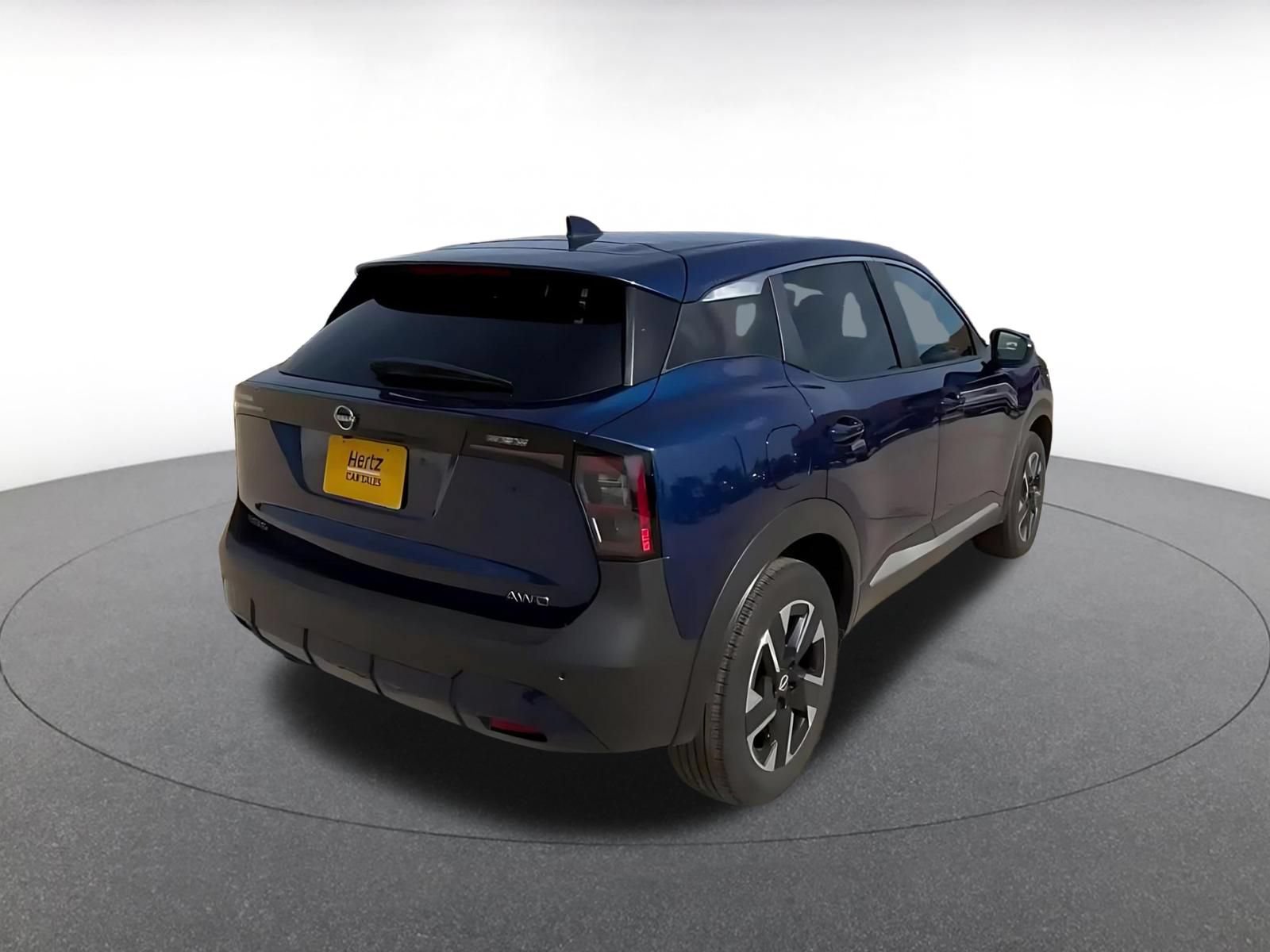 Used 2025 Nissan Kicks SV AWD/4WD image 15